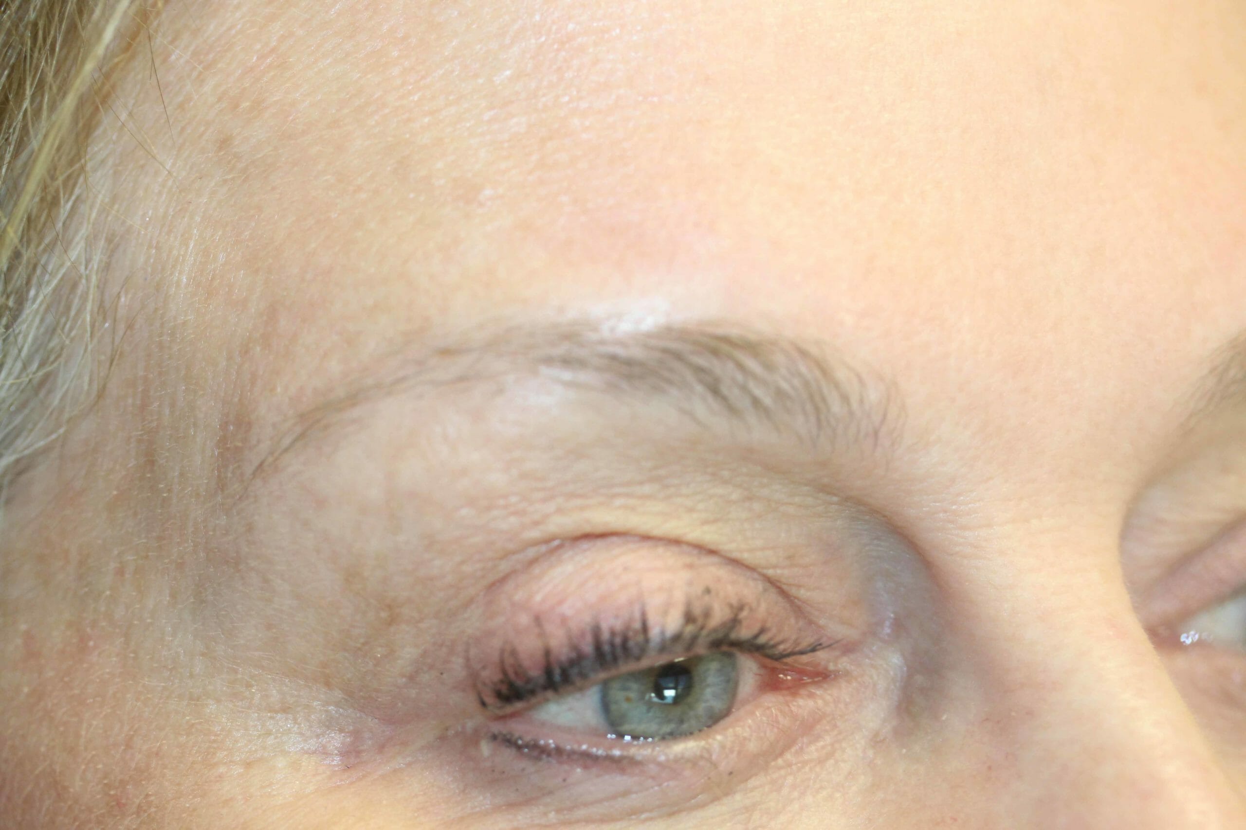 eyebrows before