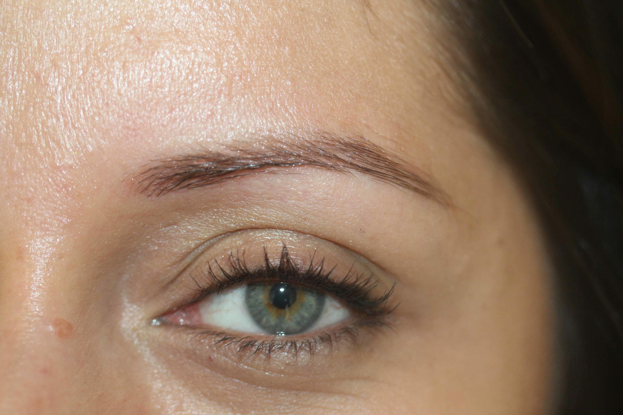 Eyebrow Before scaled