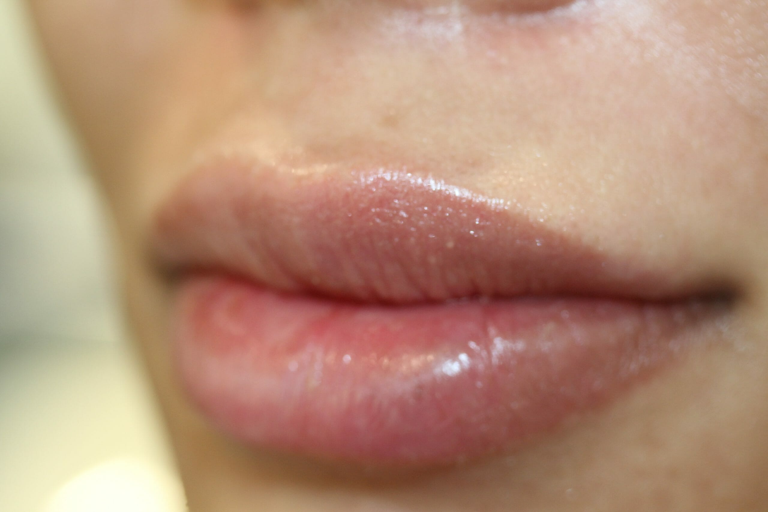 permament lip liner color