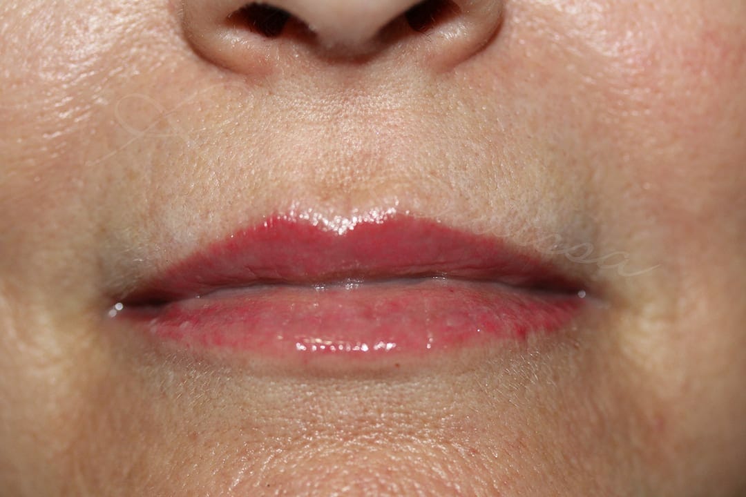 Lip liner & Color Image