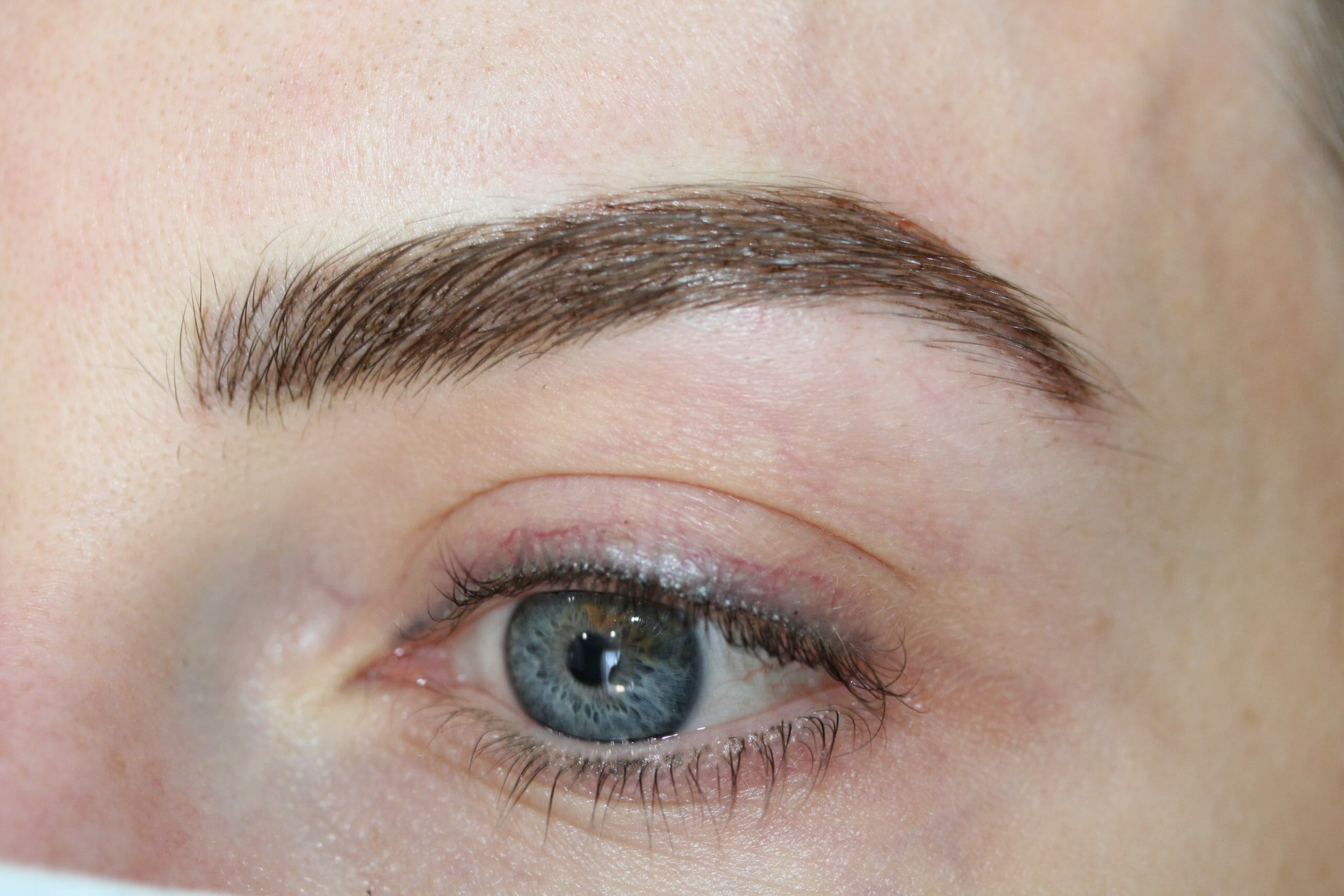 permanent eyebrow tattoo at ruth swissa